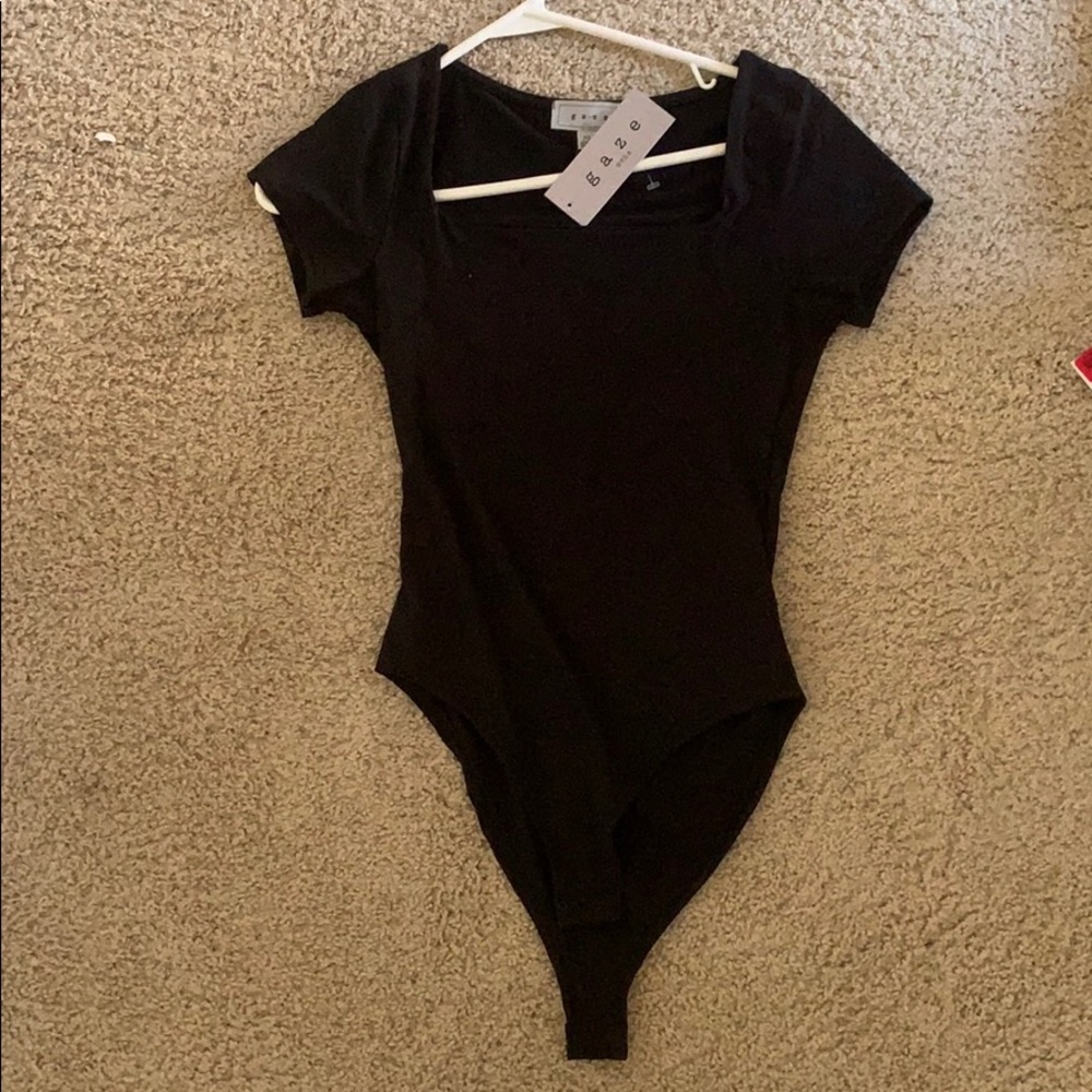 Womens XS NWT black bodysuit